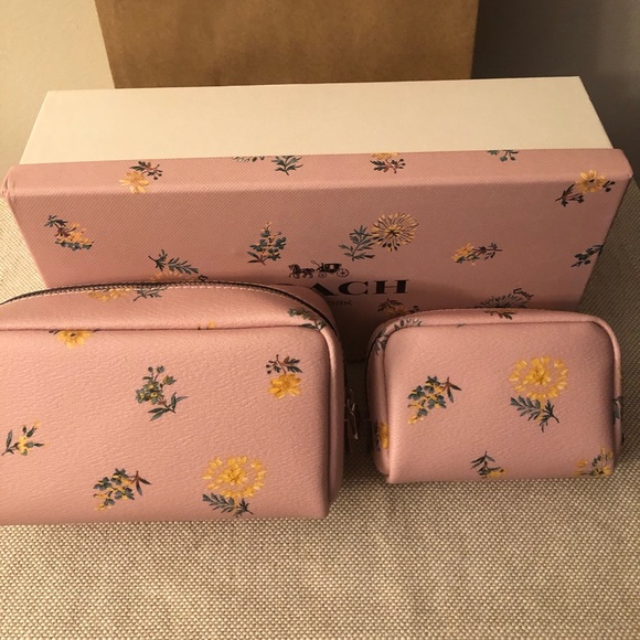 HOST PICK🌷Coach-small & mini cosmetic box set - Picture 4 of 7